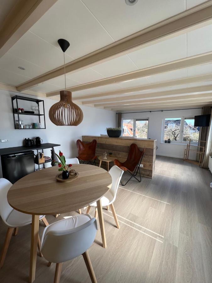 Mid83 Bed and Breakfast Woudsend Exteriör bild